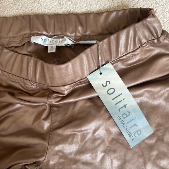 🔴 $5 Sale Solitaire Pull On Tan Metallic Jeggings  NWT - Picture 4 of 9